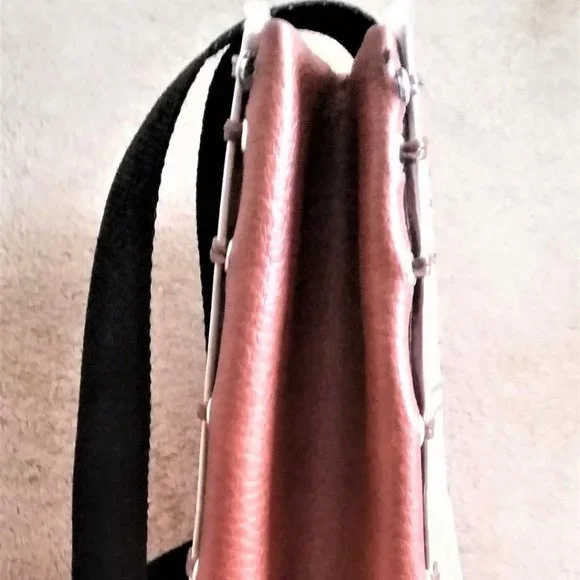 FUN Handcrafted Faux Leather All in One Tote Bag - Picture 5 of 7